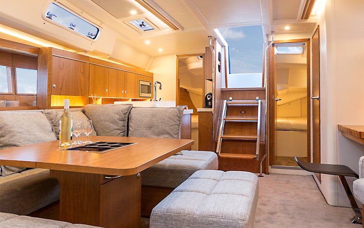 Hanse 455, Audrey | Yacht Charter Croatia