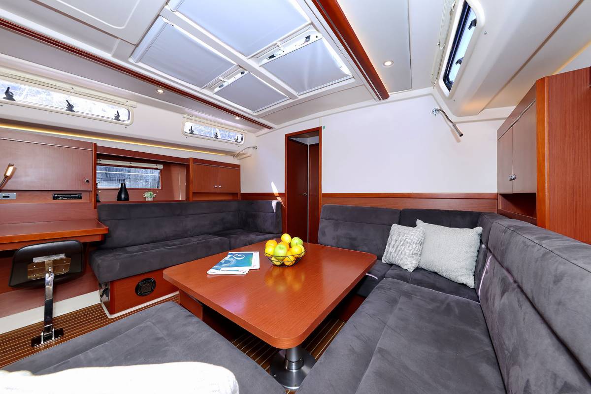 Hanse 455, Audrey | Yacht Charter Croatia