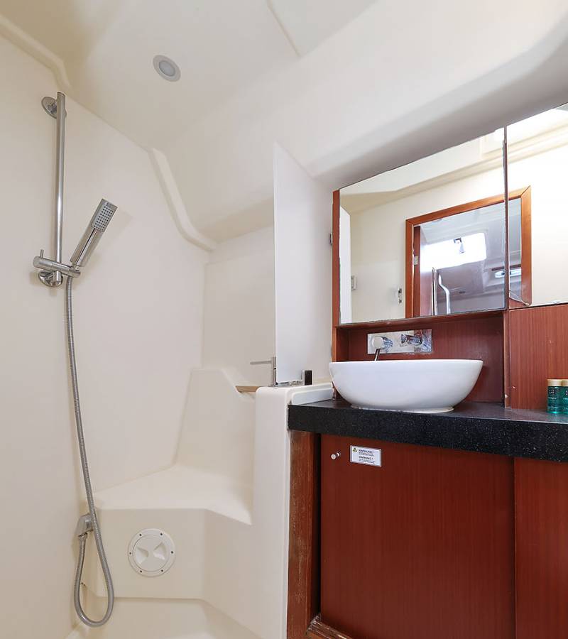 Hanse 455, Audrey | Yacht Charter Croatia