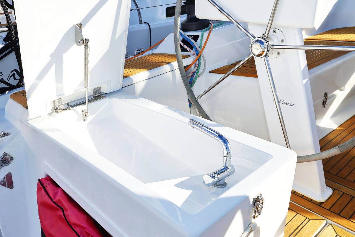 Hanse 455, Lorelei | Yacht Charter Croatia