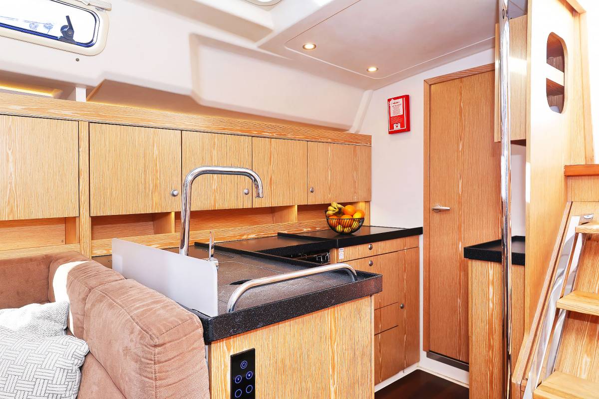 Hanse 455, Lorelei | Yacht Charter Croatia