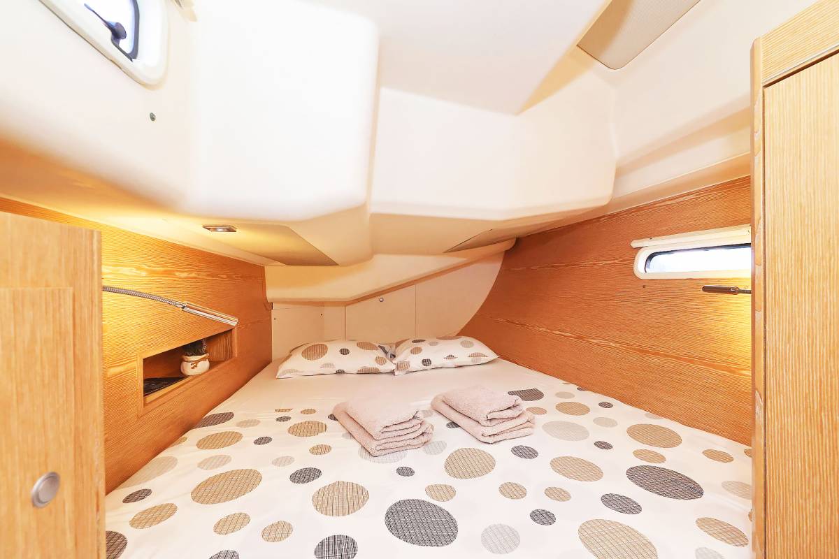 Hanse 455, Lorelei | Yacht Charter Croatia