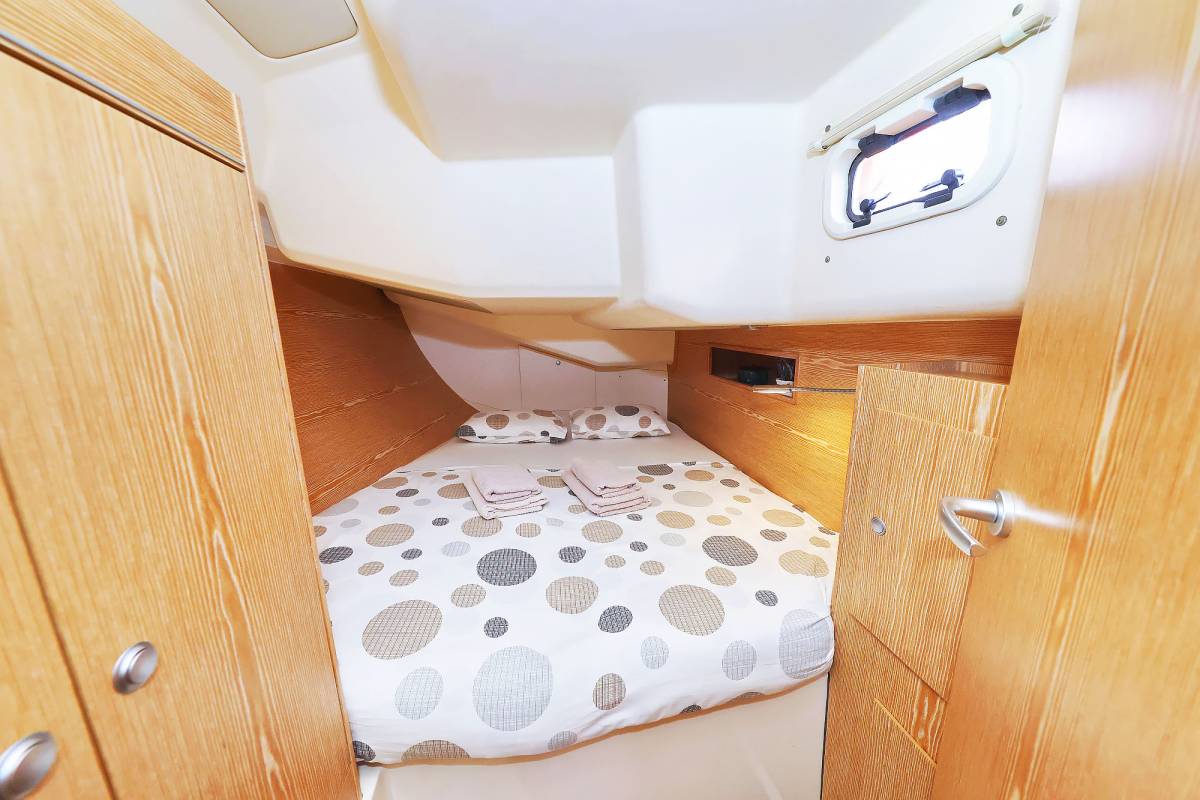 Hanse 455, Lorelei | Yacht Charter Croatia