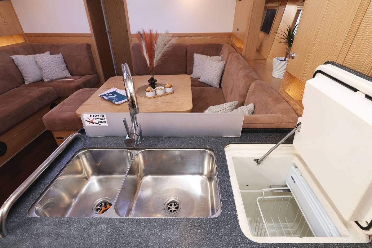 Hanse 455, Scarlett | Yacht Charter Croatia