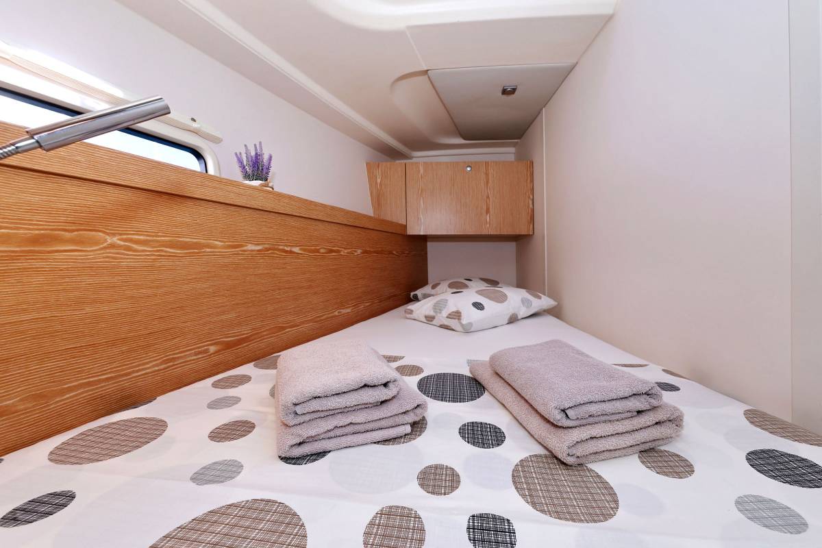 Hanse 455, Scarlett | Yacht Charter Croatia