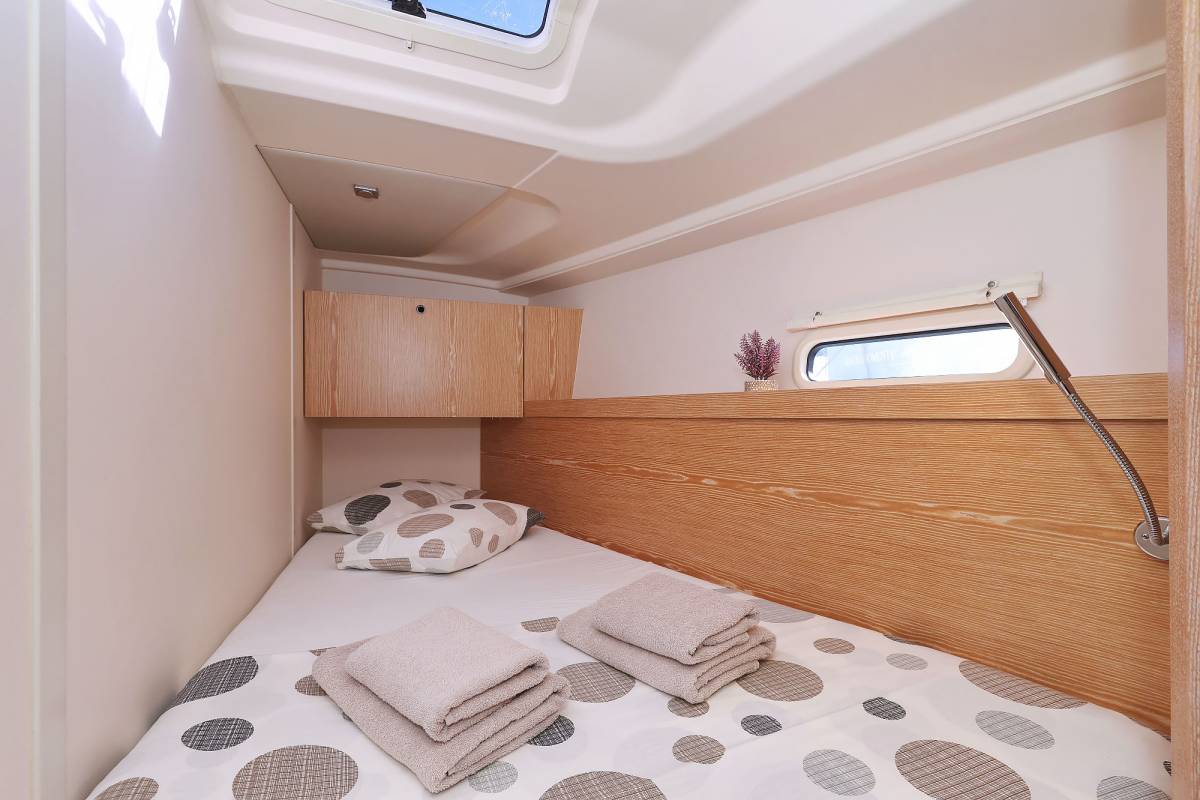 Hanse 455, Scarlett | Yacht Charter Croatia