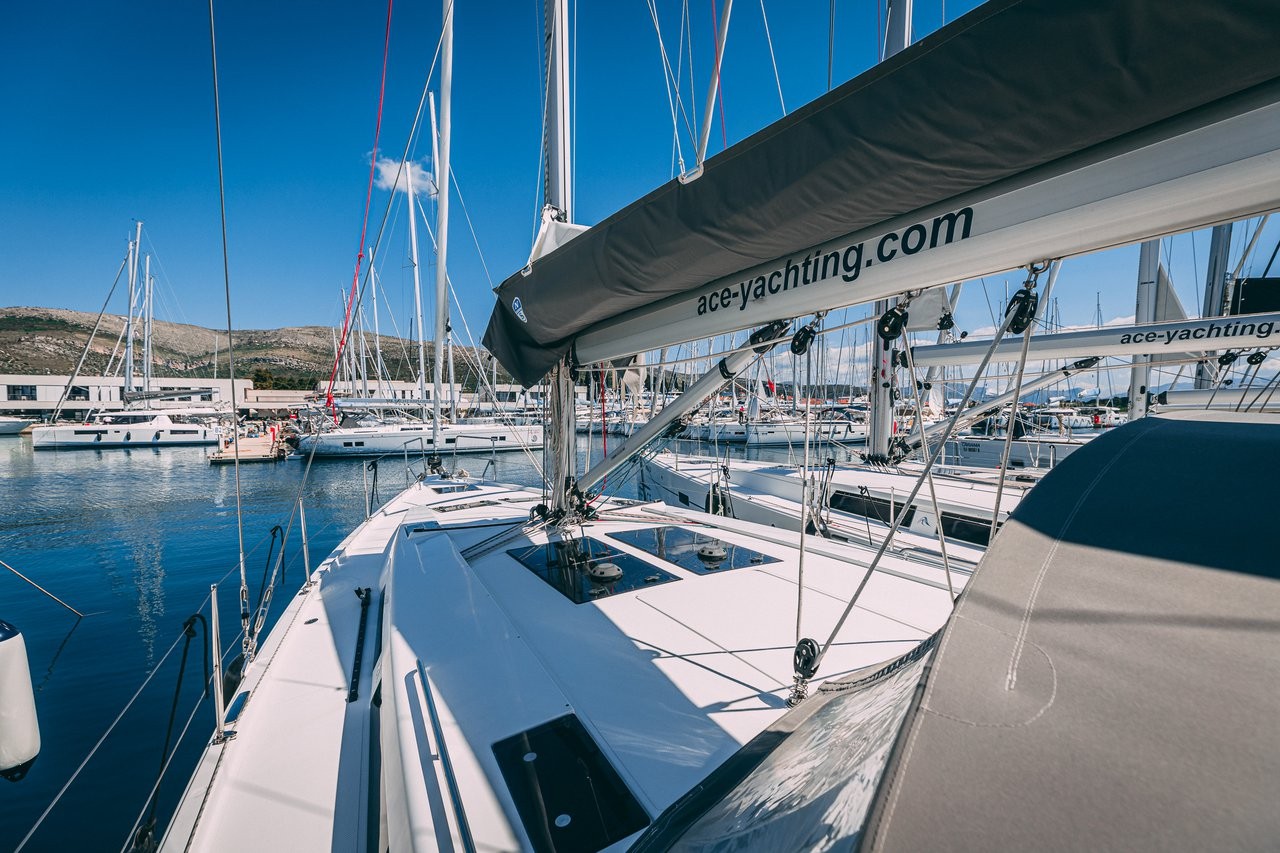 Hanse 455, Diamond | Yacht Charter Croatia