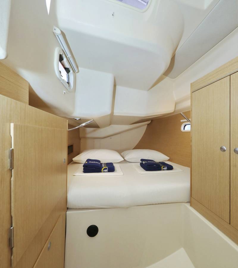Hanse 455, Tine | Yacht Charter Croatia