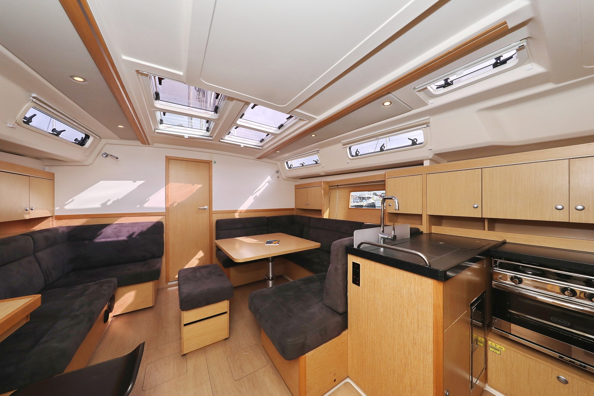 Hanse 455, Susso | Yacht Charter Croatia