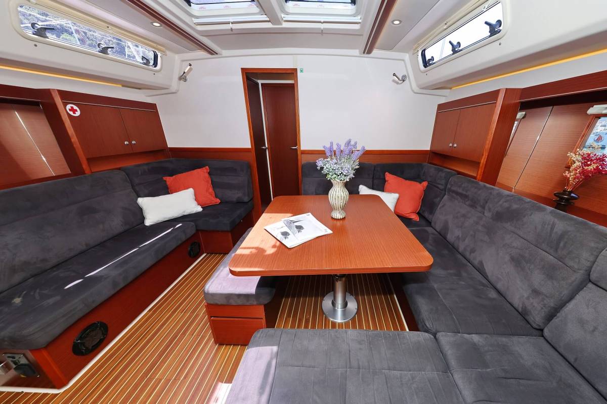 Hanse 455, Marion | Yacht Charter Croatia