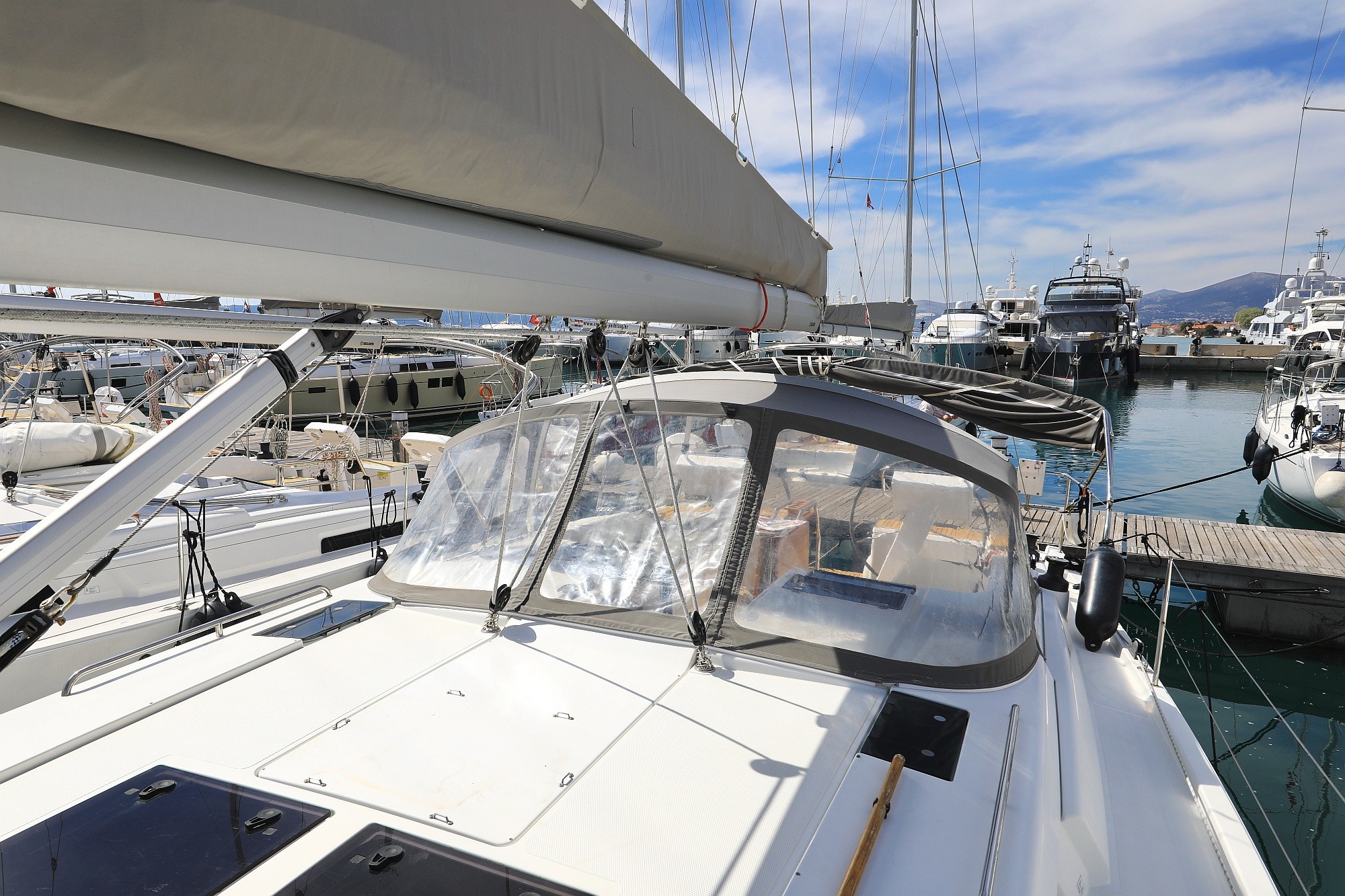 Hanse 455, Maxine II | Yacht Charter Croatia