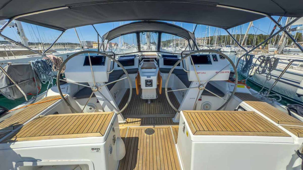 Hanse 455, Sea Legend | Yacht Charter Croatia