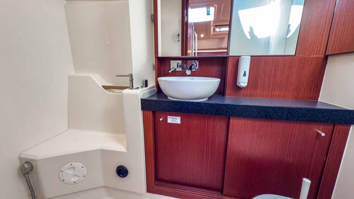 Hanse 455, Sea Legend | Yacht Charter Croatia