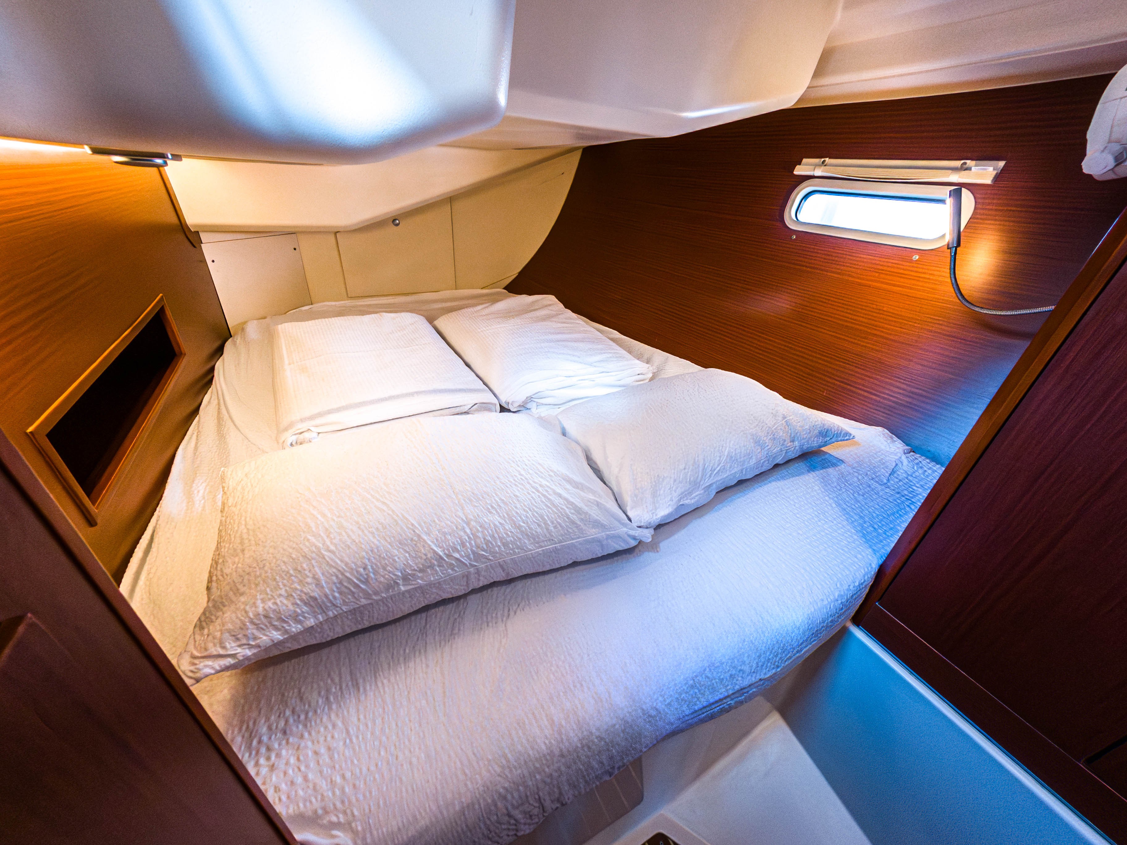 Hanse 455, Jenny | Yacht Charter Croatia