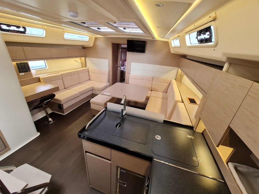 Hanse 458, Ariel | Yacht Charter Croatia