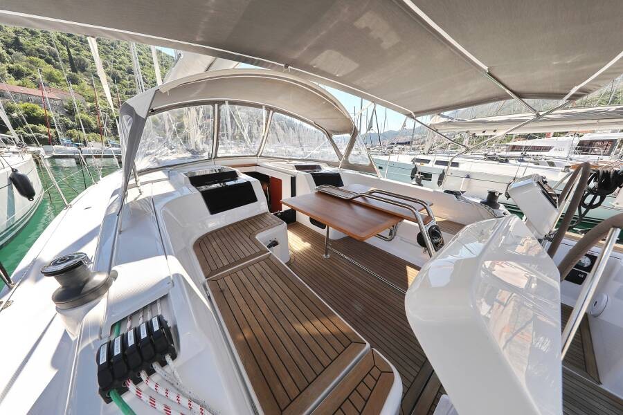 Hanse 458, Big Blue | Yacht Charter Croatia