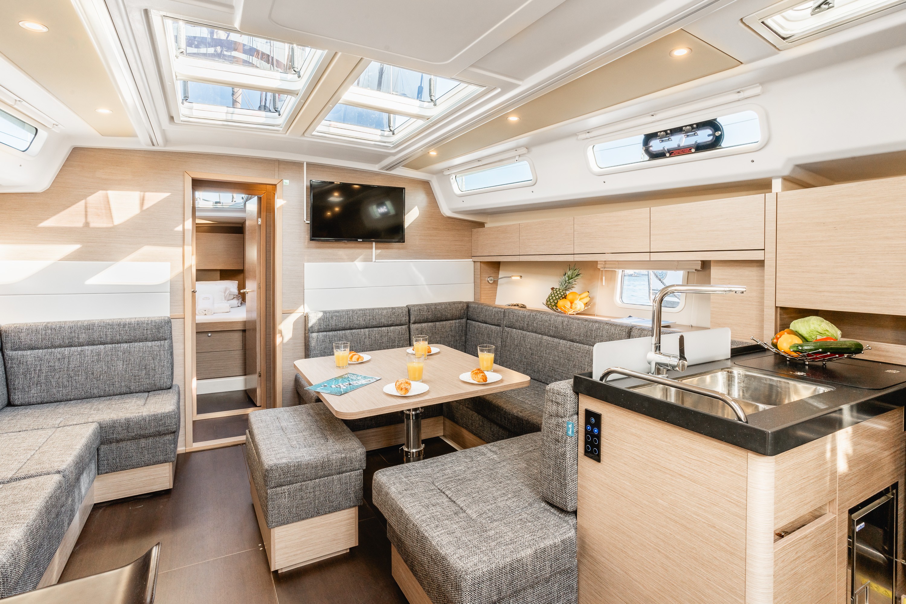 Hanse 458, Big Blue | Yacht Charter Croatia