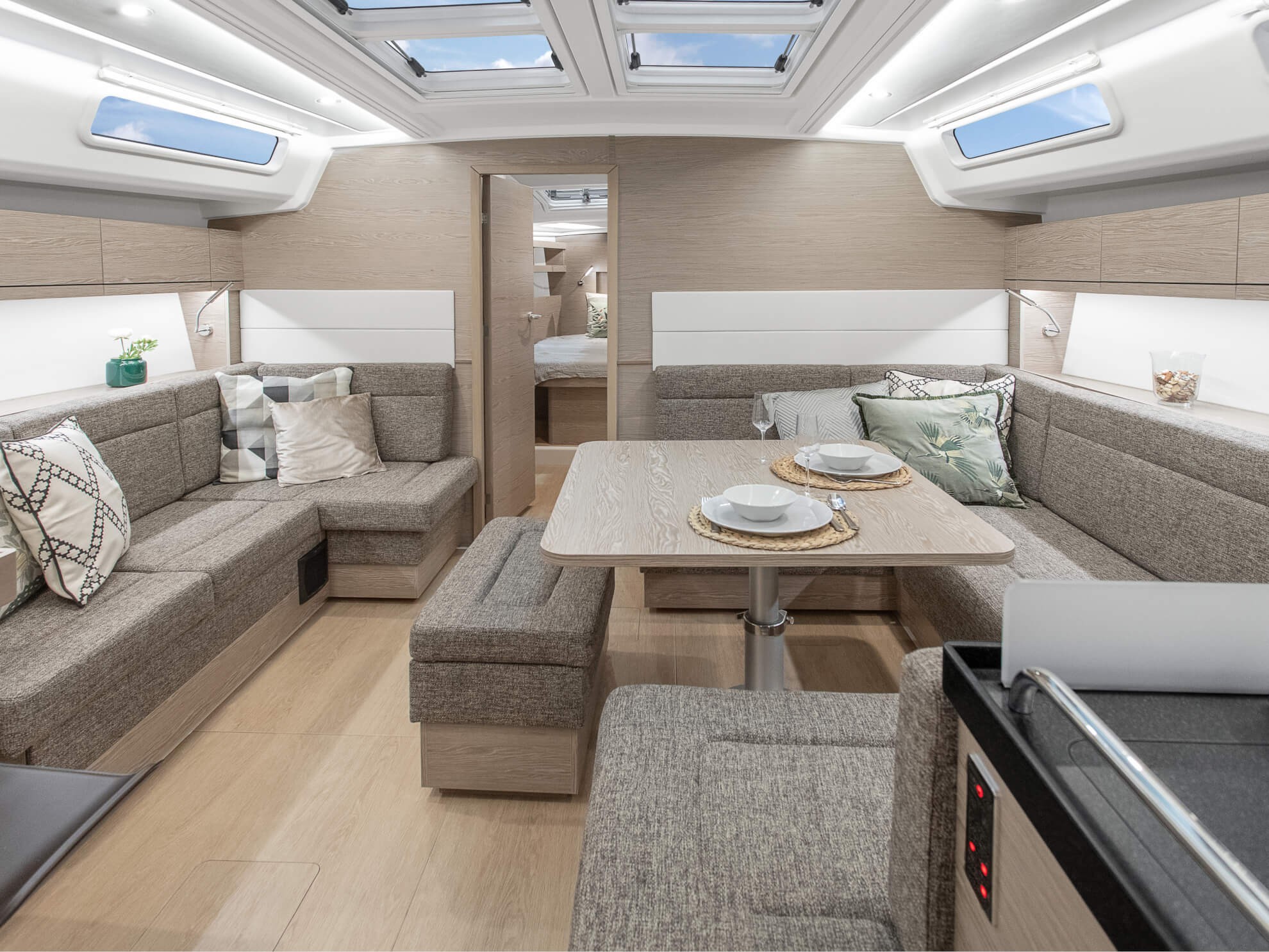 Hanse 458, Big Blue | Yacht Charter Croatia