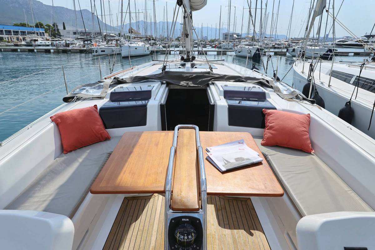 Hanse 458, Chloe | Yacht Charter Croatia