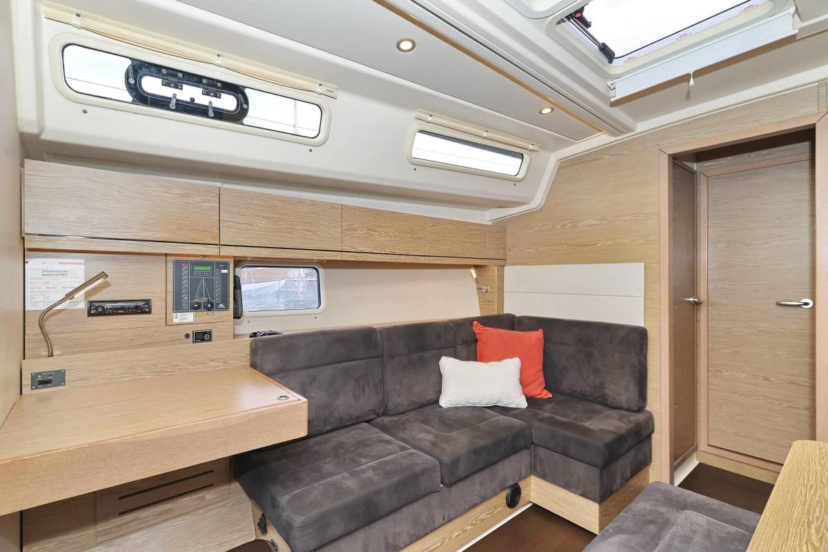 Hanse 458, Chloe | Yacht Charter Croatia