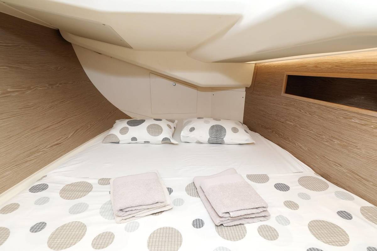 Hanse 458, Chloe | Yacht Charter Croatia