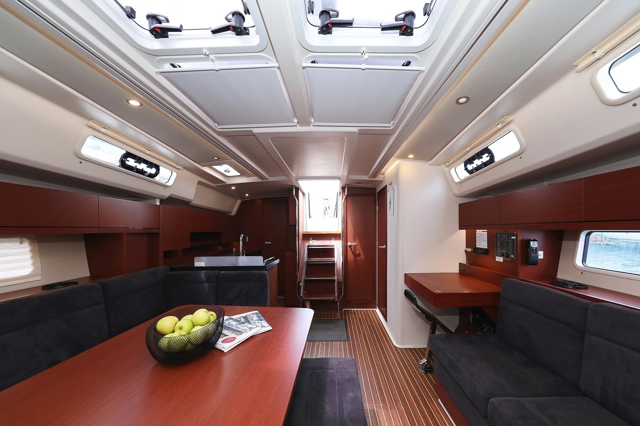 Hanse 458, Mika | Yacht Charter Croatia