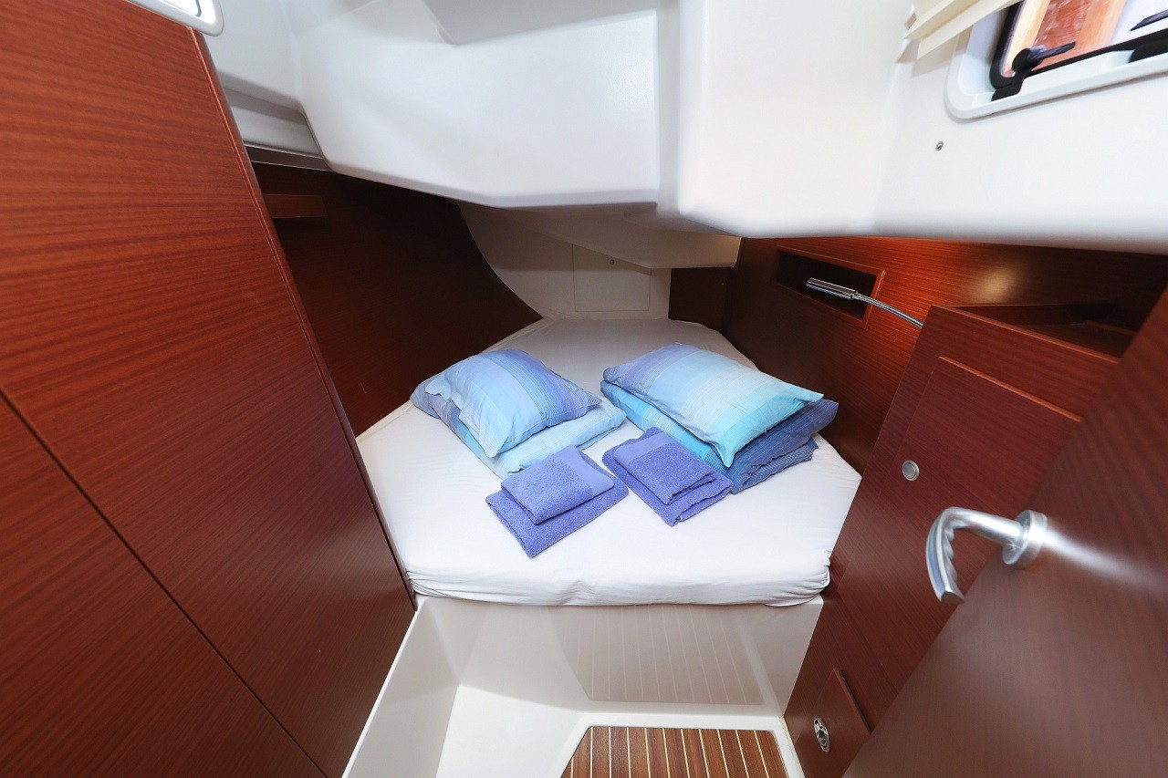 Hanse 458, Mika | Yacht Charter Croatia