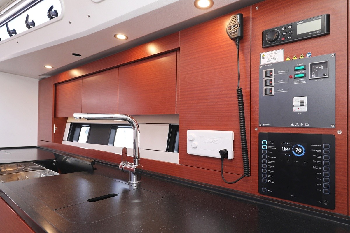 Hanse 460, Jameson | Yacht Charter Croatia