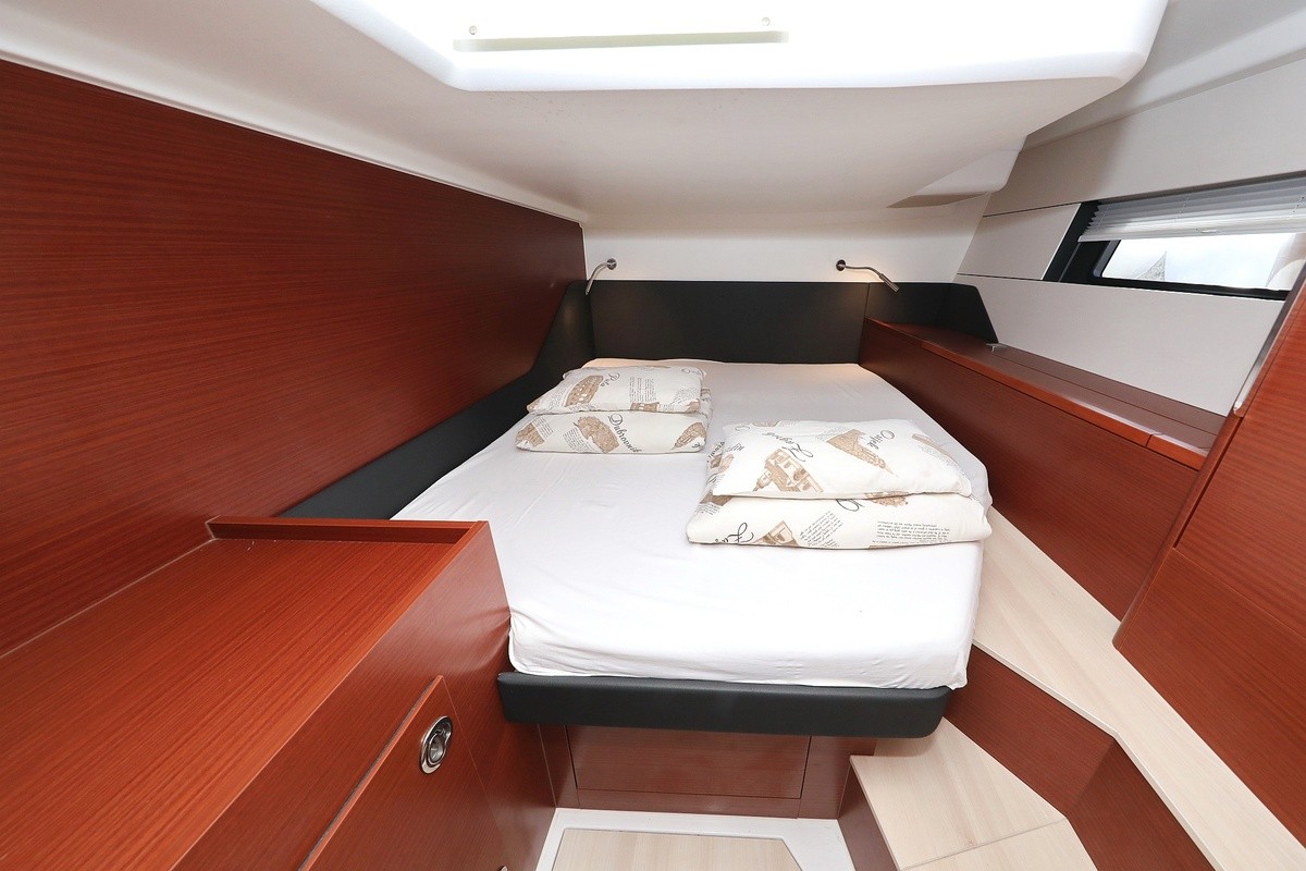 Hanse 460, Jameson | Yacht Charter Croatia