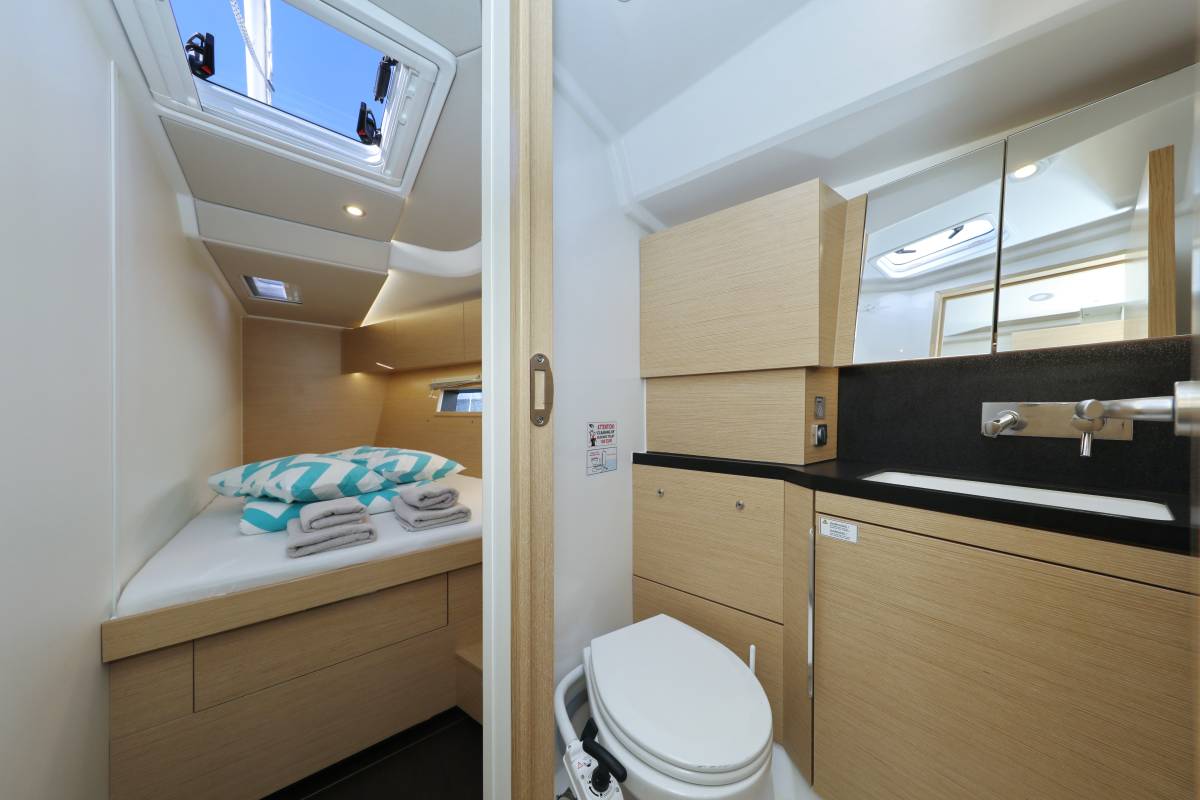 Hanse 460, Aventura | Yacht Charter Croatia