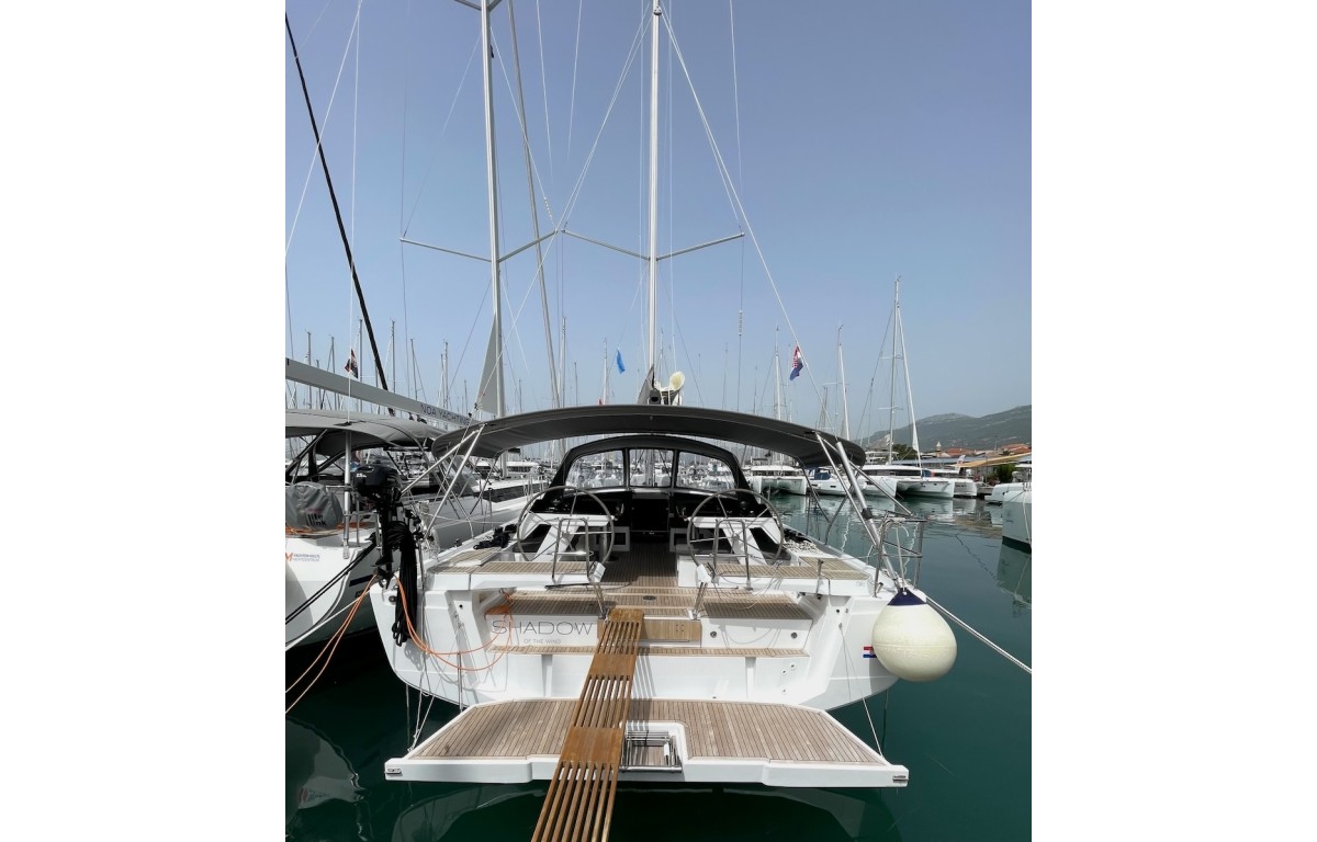 Hanse 460, Shadow of the wind | Yacht Charter Croatia