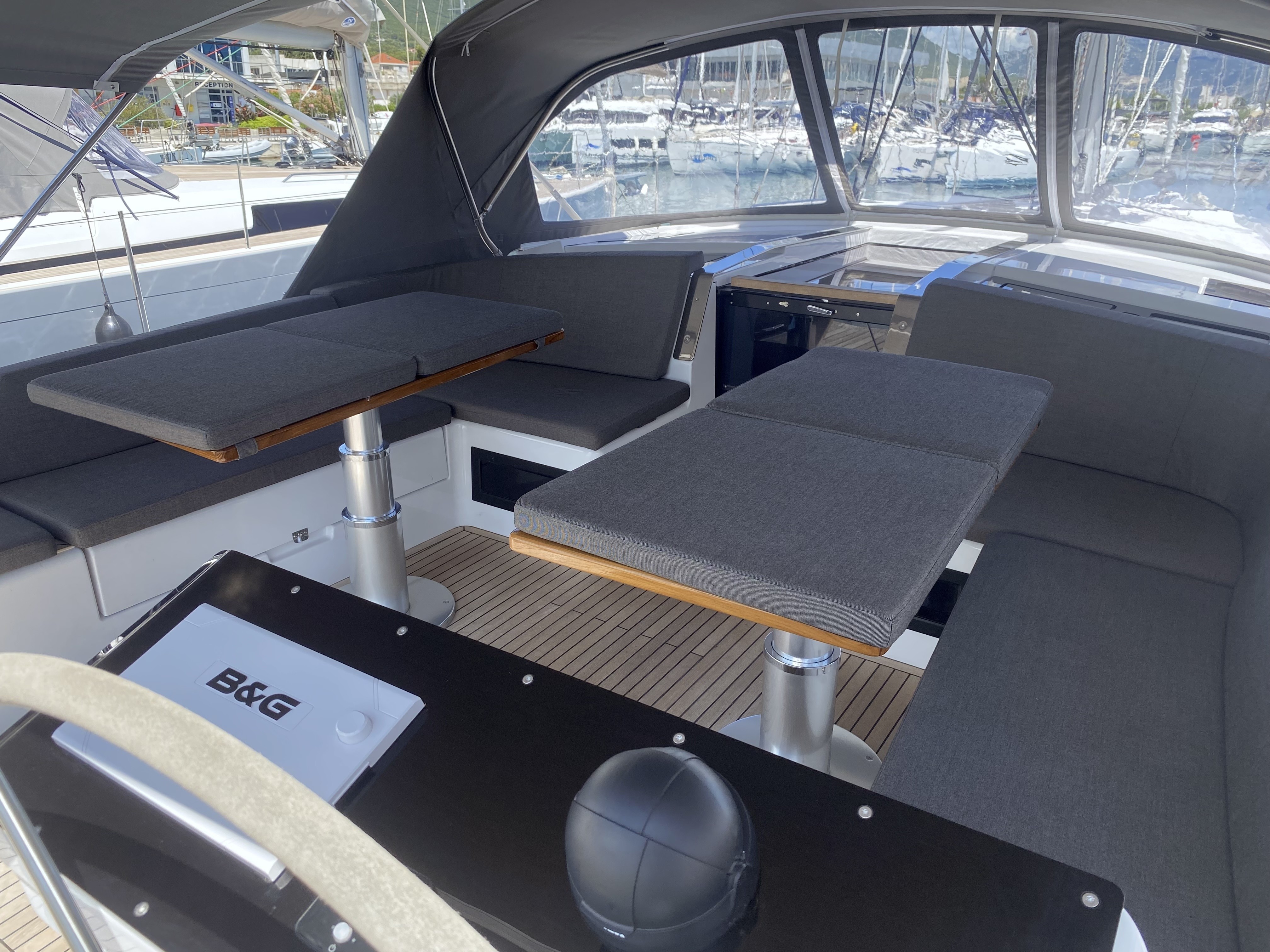 Hanse 460, Shadow of the wind | Yacht Charter Croatia