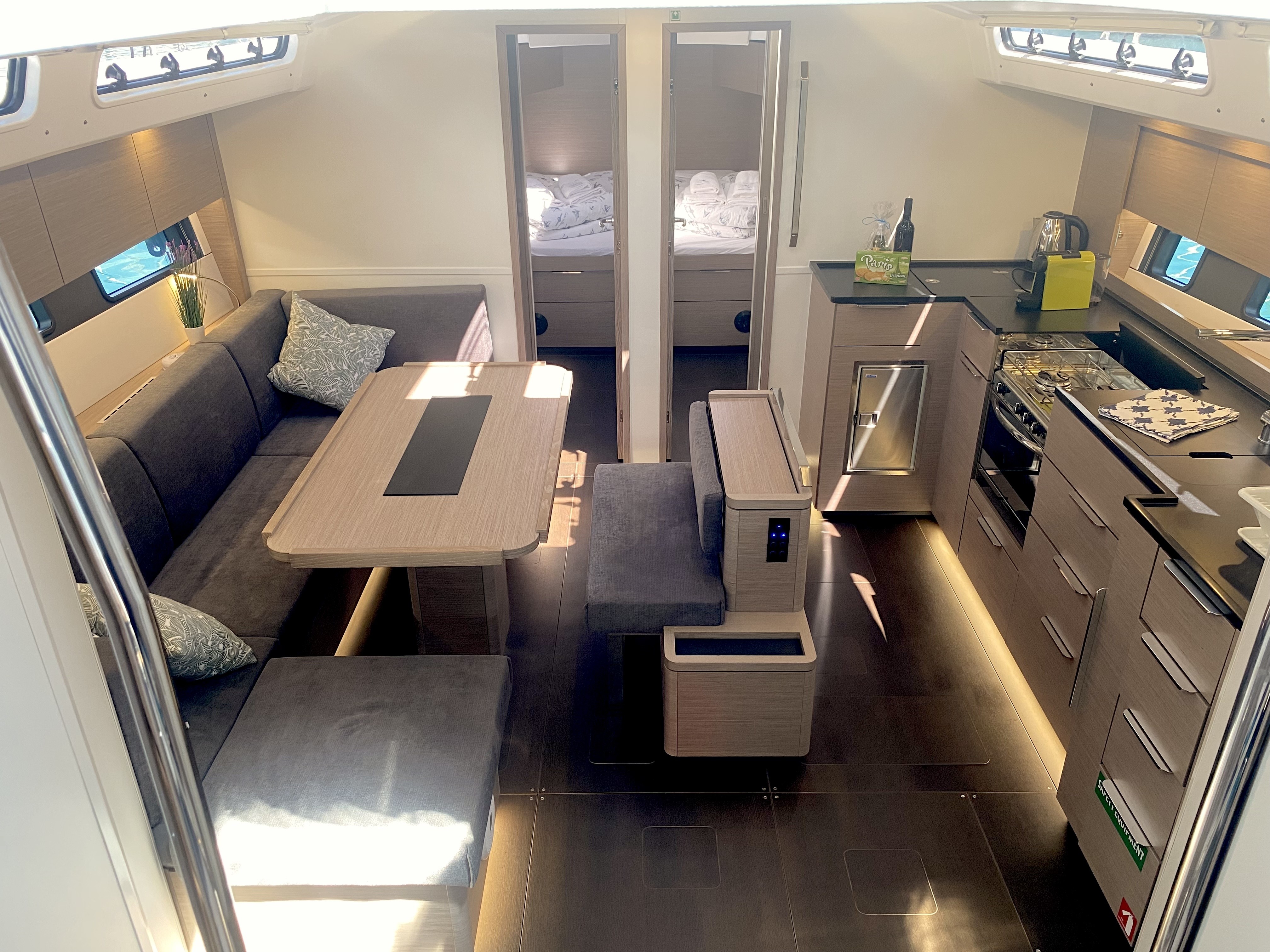 Hanse 460, Shadow of the wind | Yacht Charter Croatia