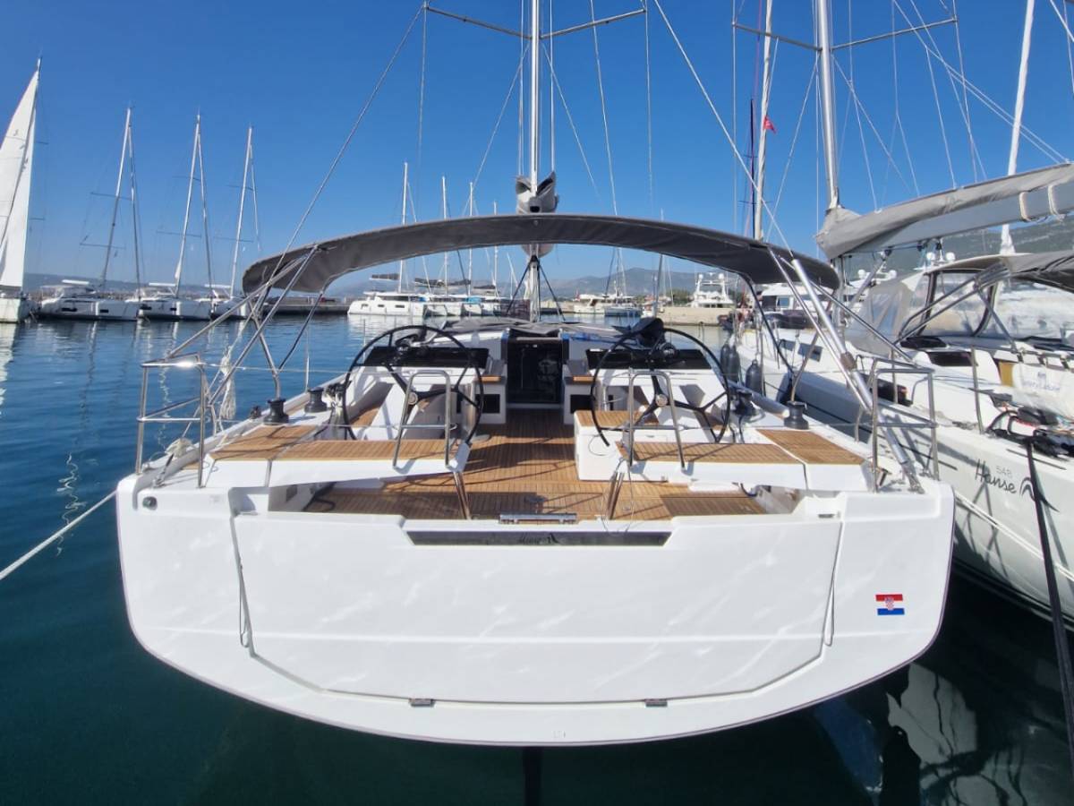 Hanse 460, FeMi Star | Yacht Charter Croatia
