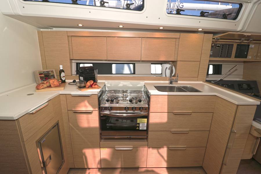 Hanse 460, FeMi Star | Yacht Charter Croatia