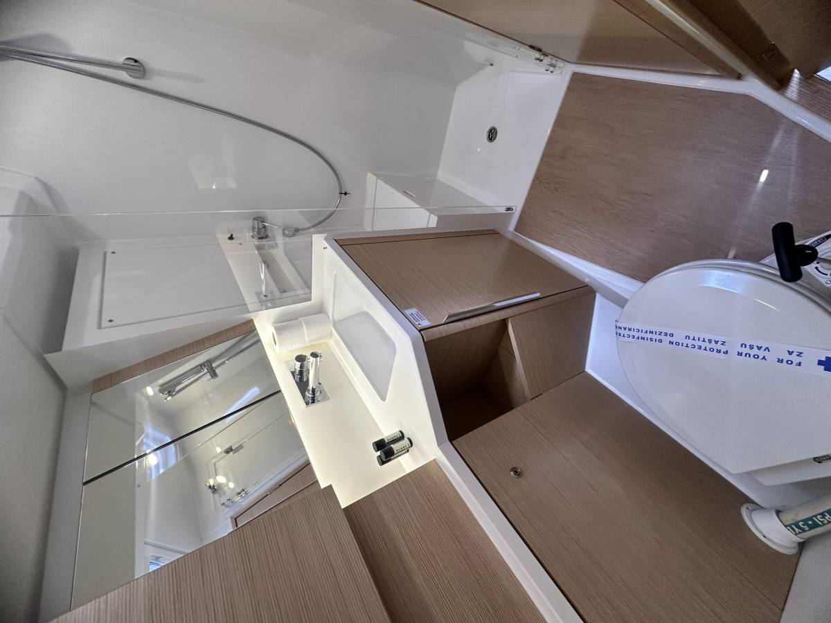Hanse 460, FeMi Star | Yacht Charter Croatia