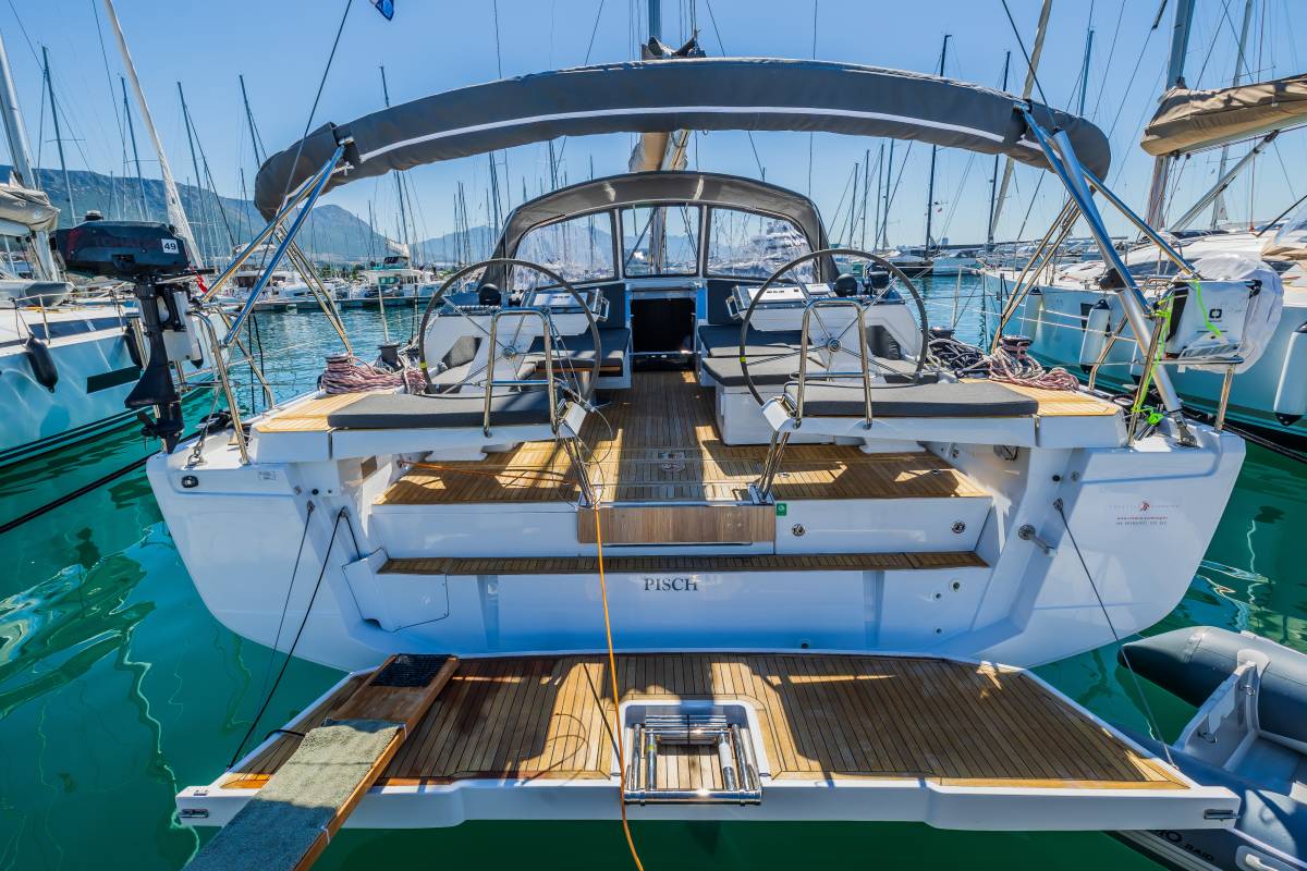 Hanse 460, Pisch | Yacht Charter Croatia