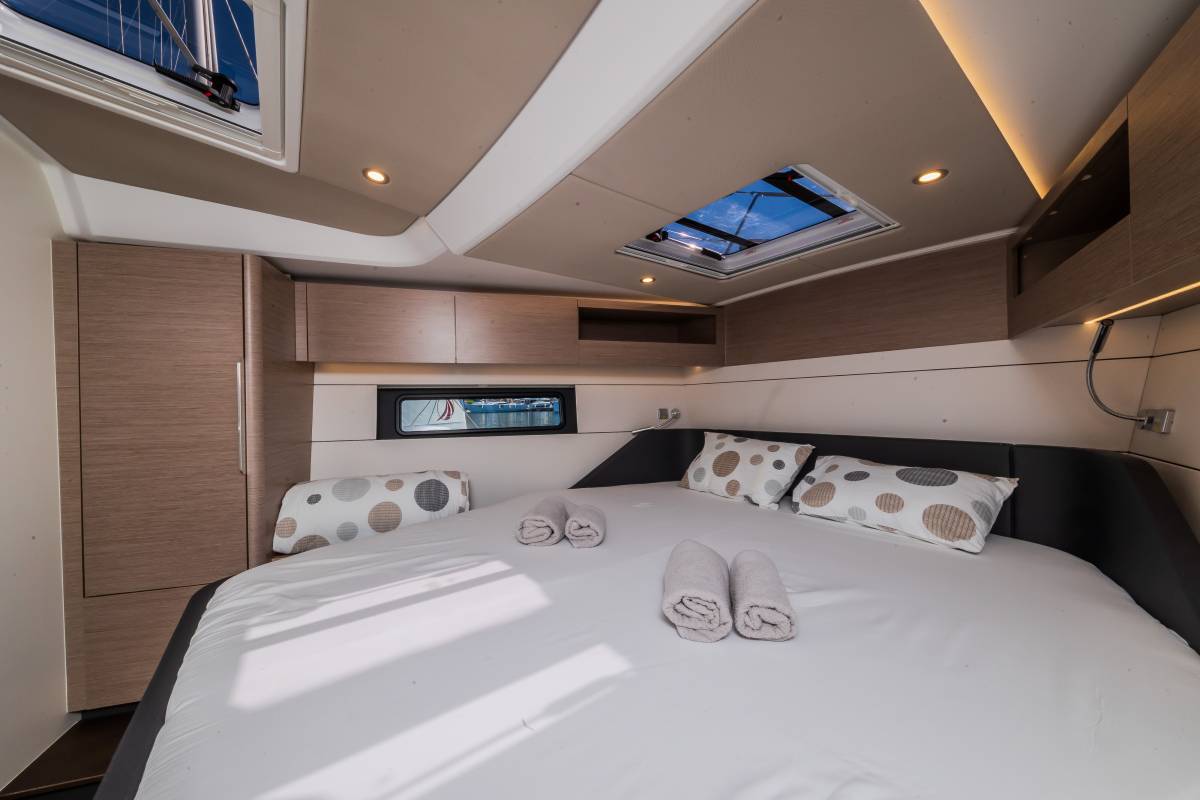Hanse 460, Pisch | Yacht Charter Croatia