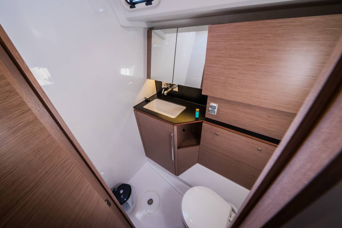 Hanse 460, Pisch | Yacht Charter Croatia