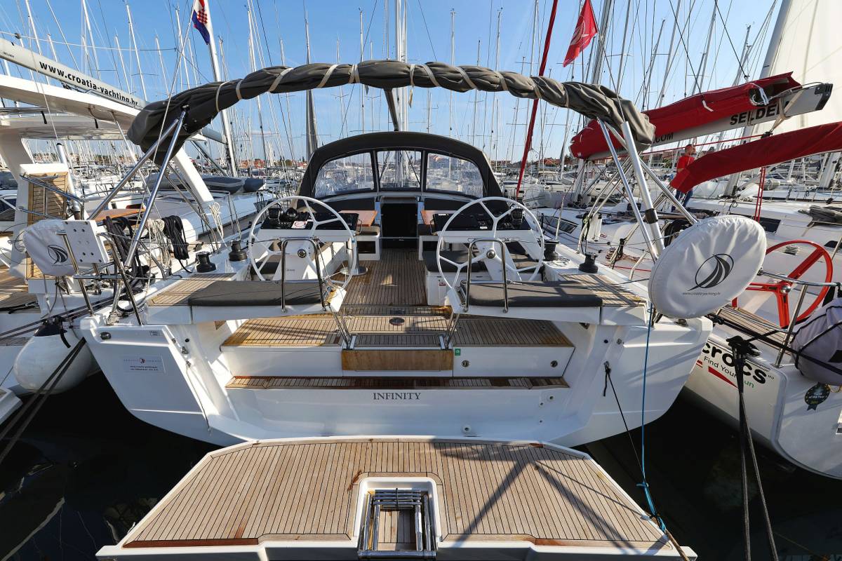 Hanse 460, Infinity - OW | Yacht Charter Croatia