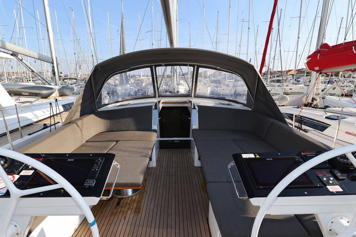 Hanse 460, Infinity - OW | Yacht Charter Croatia