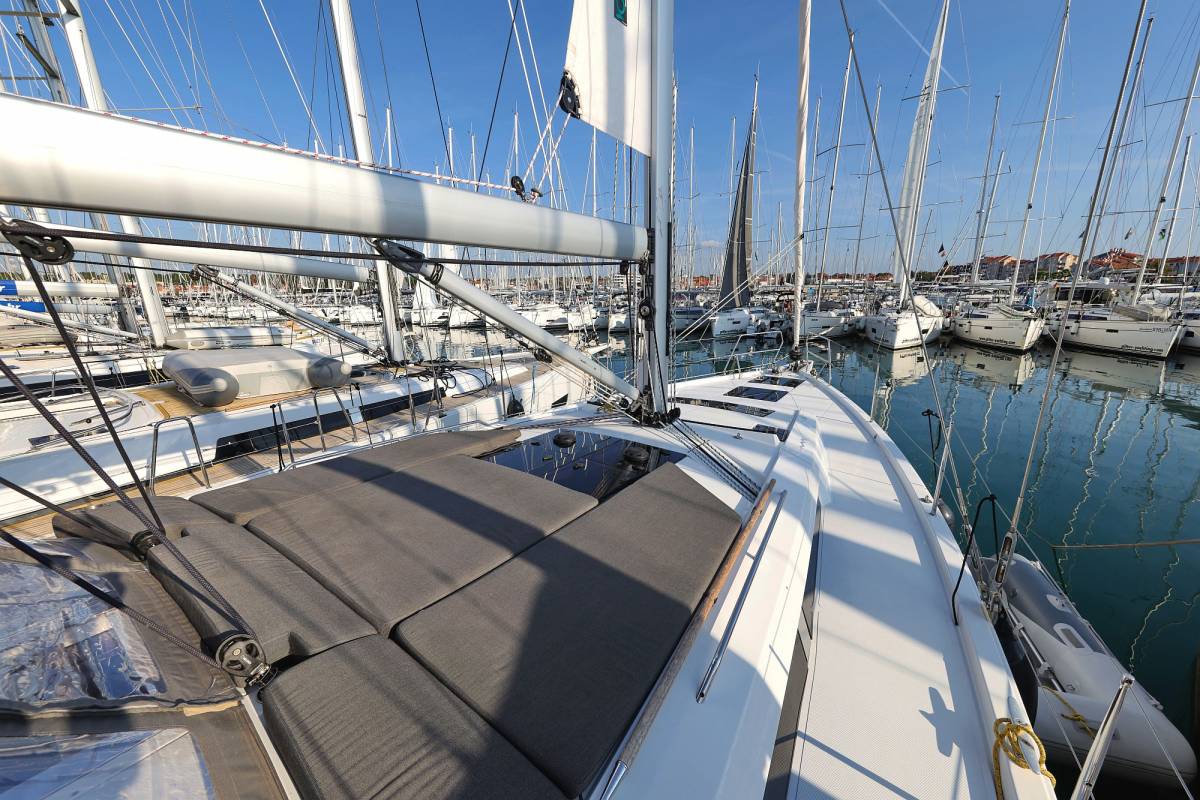 Hanse 460, Infinity - OW | Yacht Charter Croatia