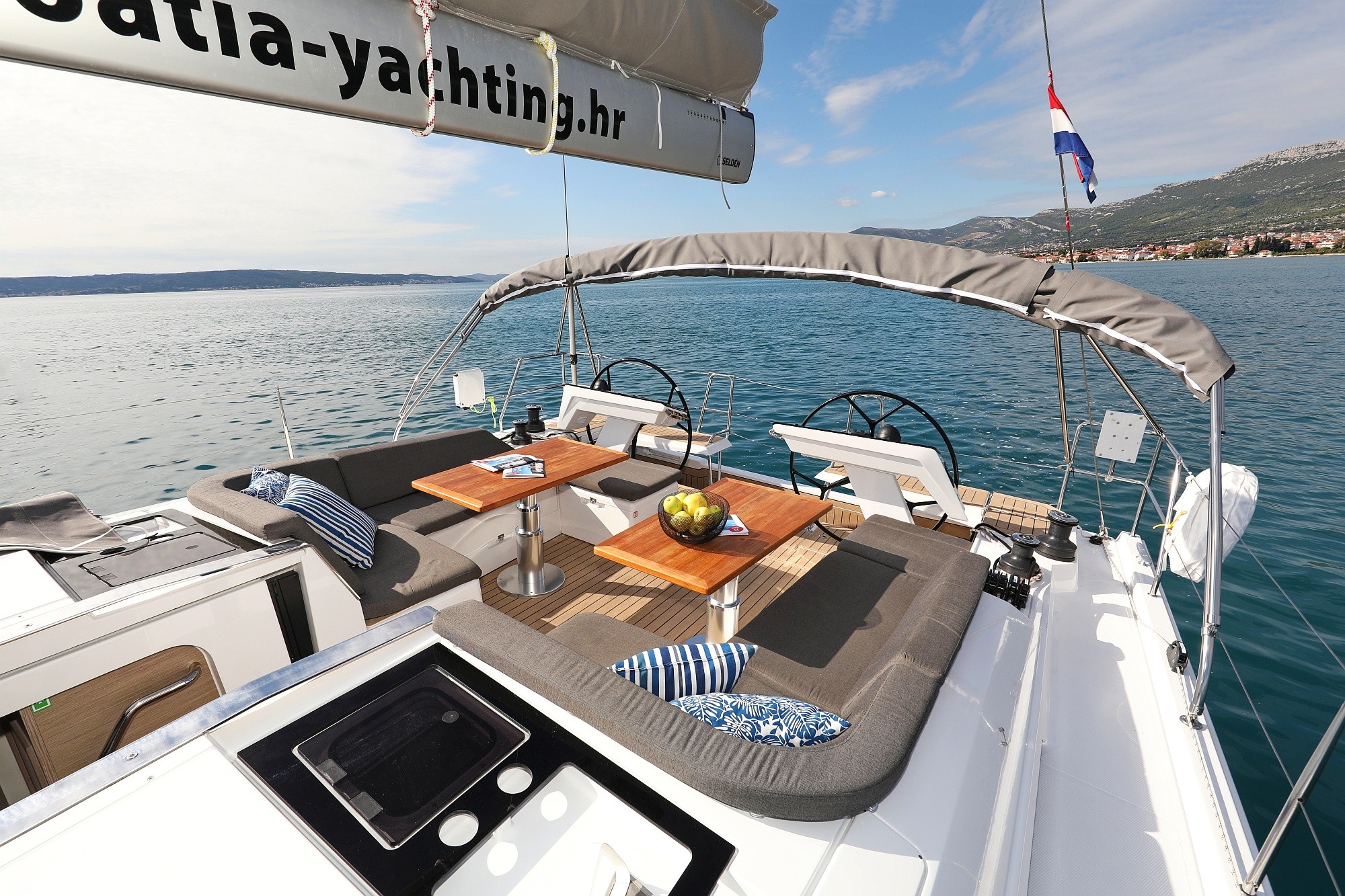 Hanse 460, Simply Relax | Yacht Charter Croatia