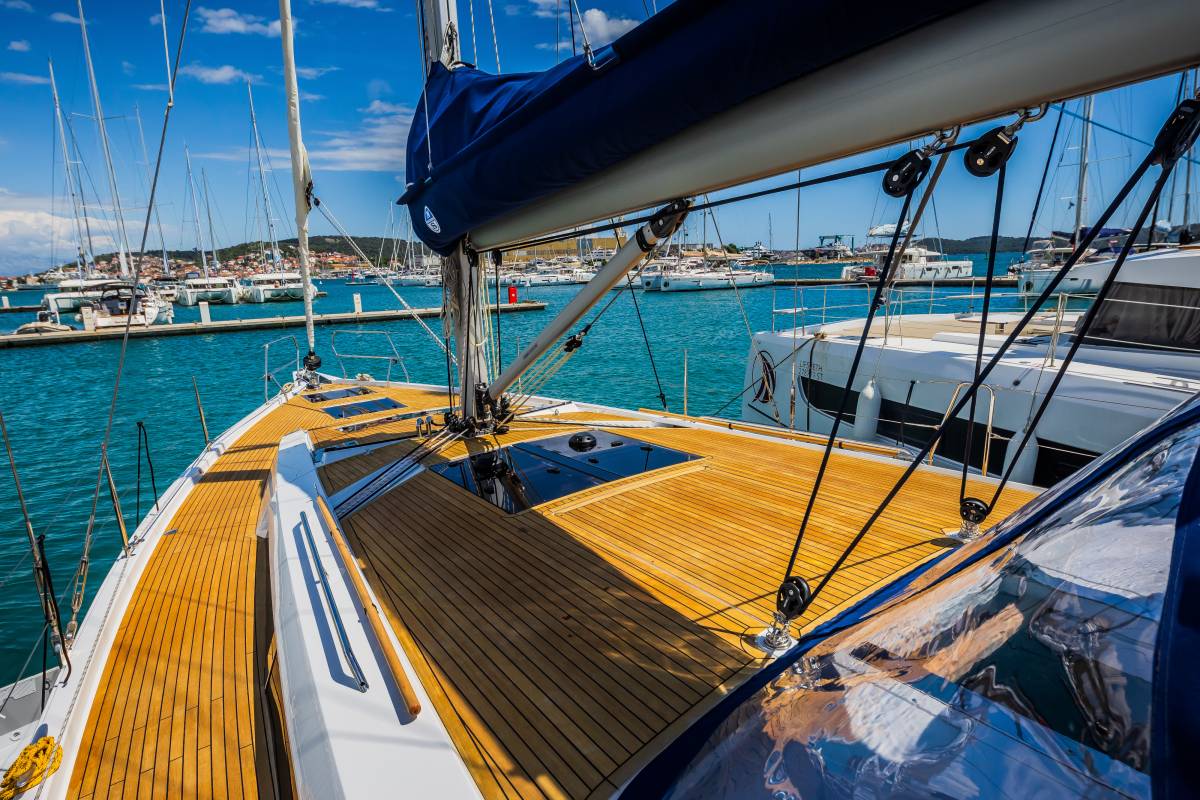 Hanse 460, Whistler | Yacht Charter Croatia
