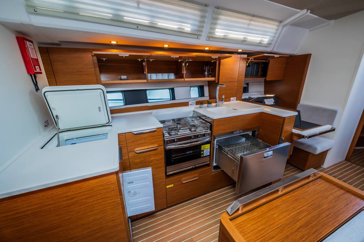 Hanse 460, Whistler | Yacht Charter Croatia