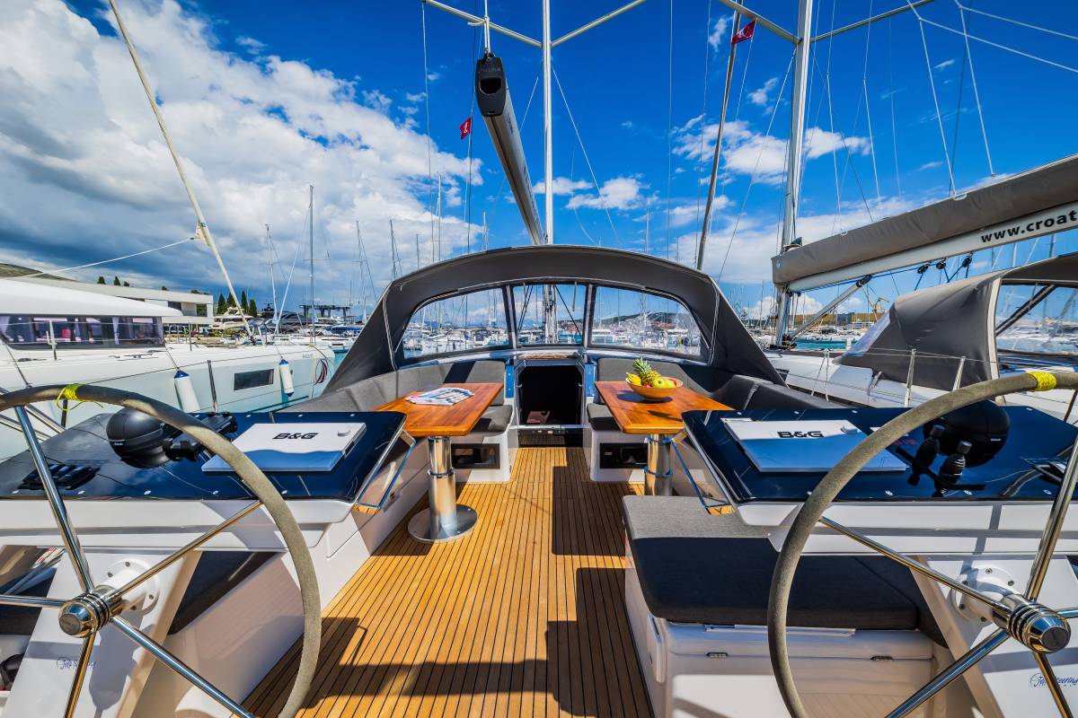 Hanse 460, Ilonka - OW | Yacht Charter Croatia