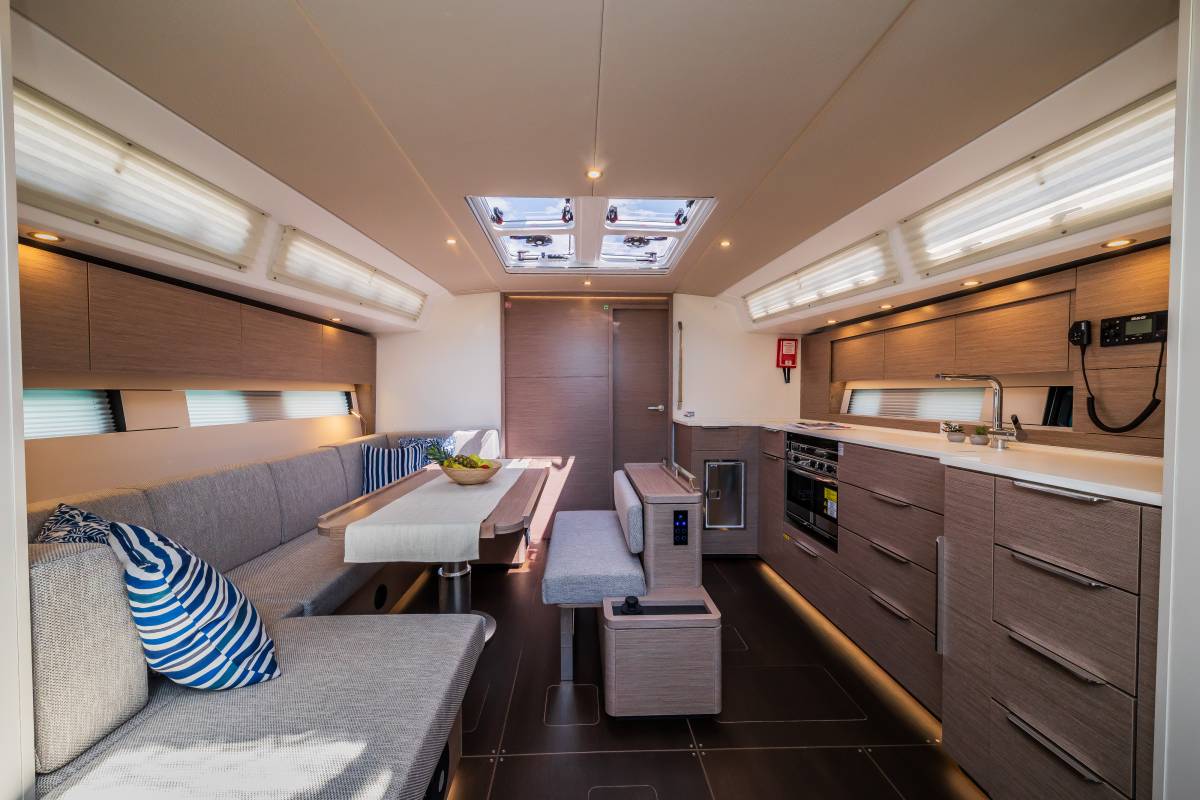 Hanse 460, Ilonka - OW | Yacht Charter Croatia