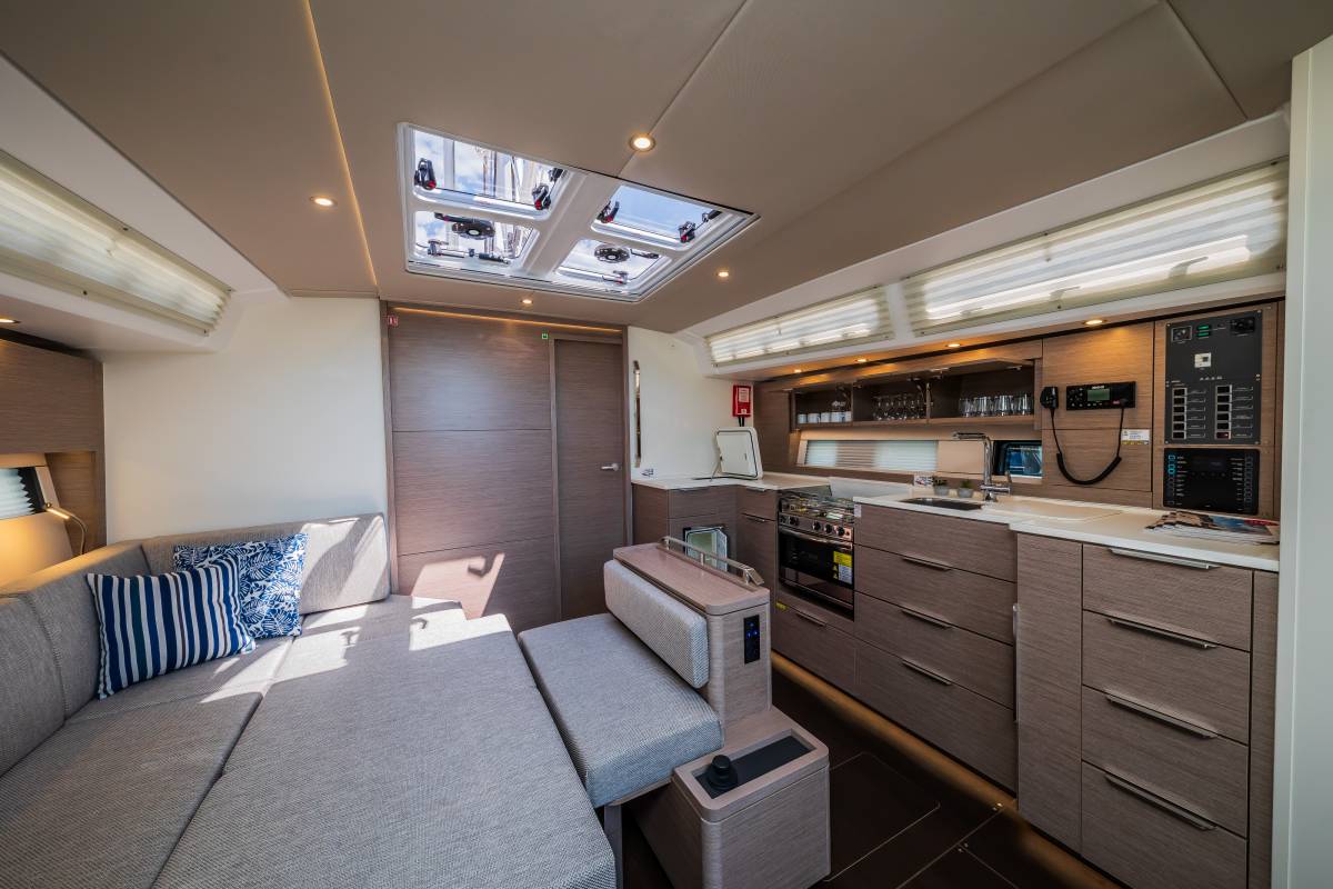Hanse 460, Ilonka - OW | Yacht Charter Croatia