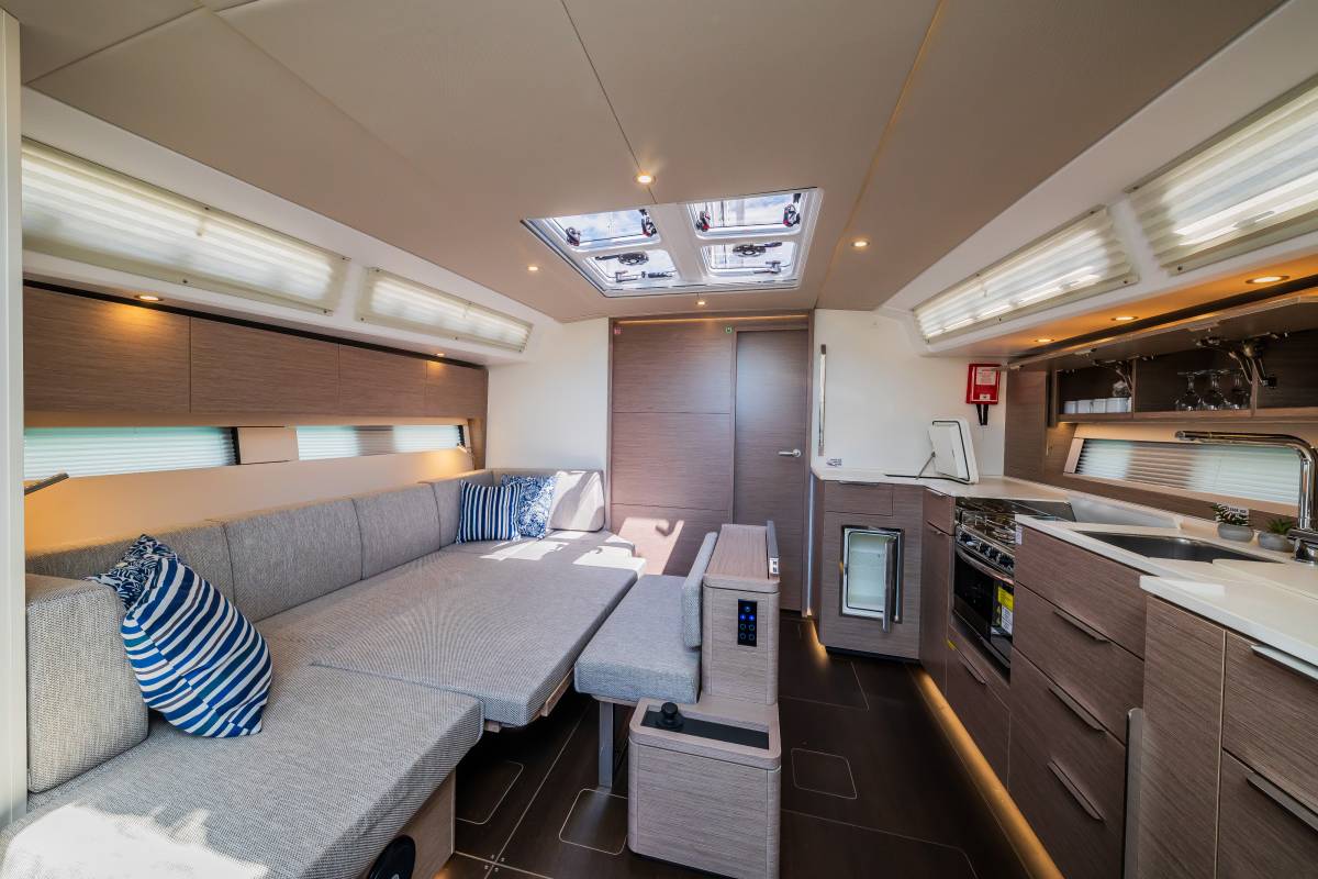 Hanse 460, Ilonka - OW | Yacht Charter Croatia