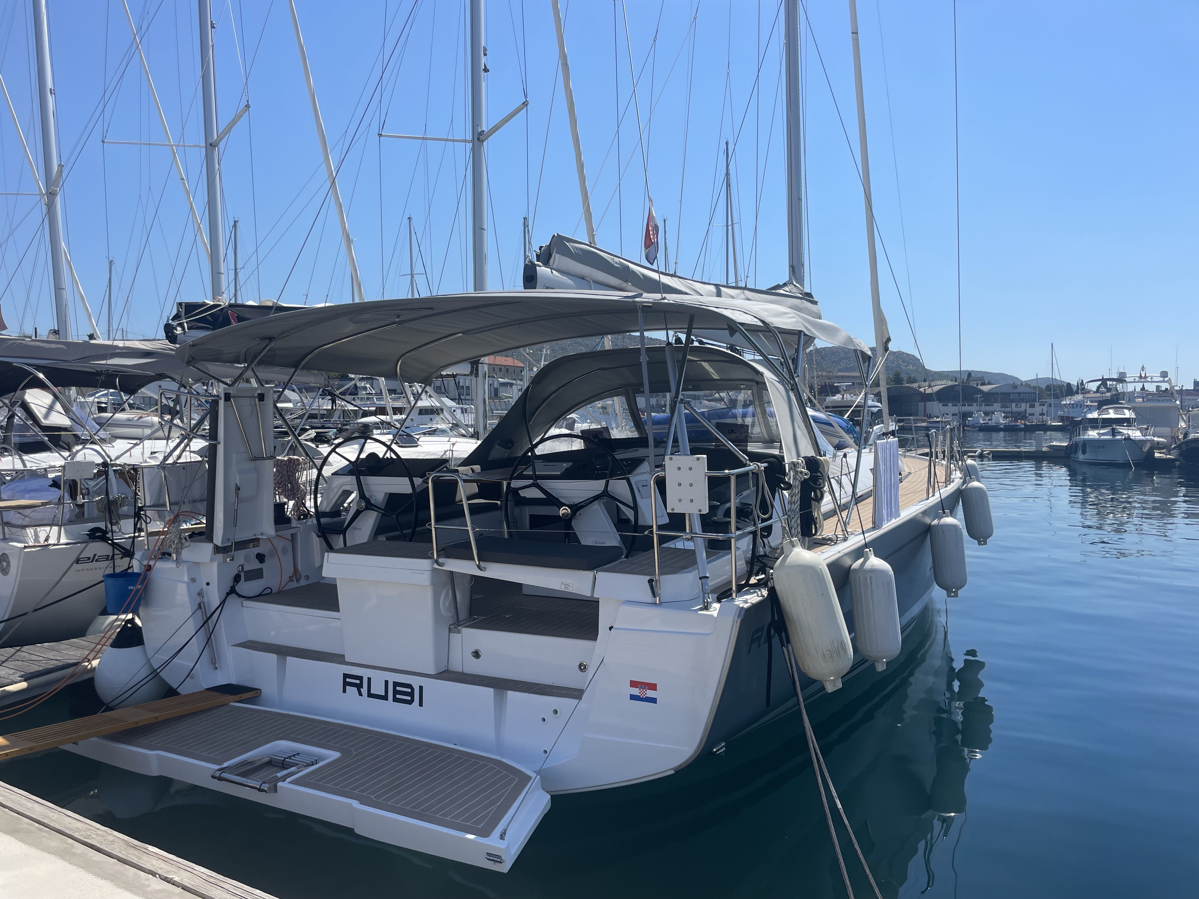 Hanse 460, Rubi | Yacht Charter Croatia